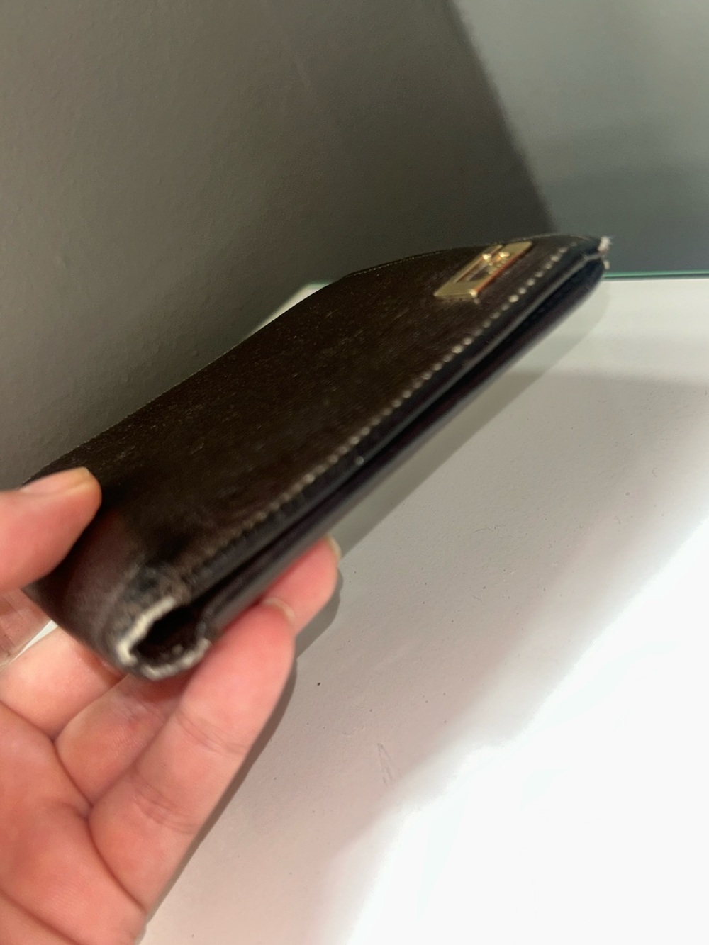 Vintage Gucci Dark Brown Leather G logo Bifold - Picture 15 of 15